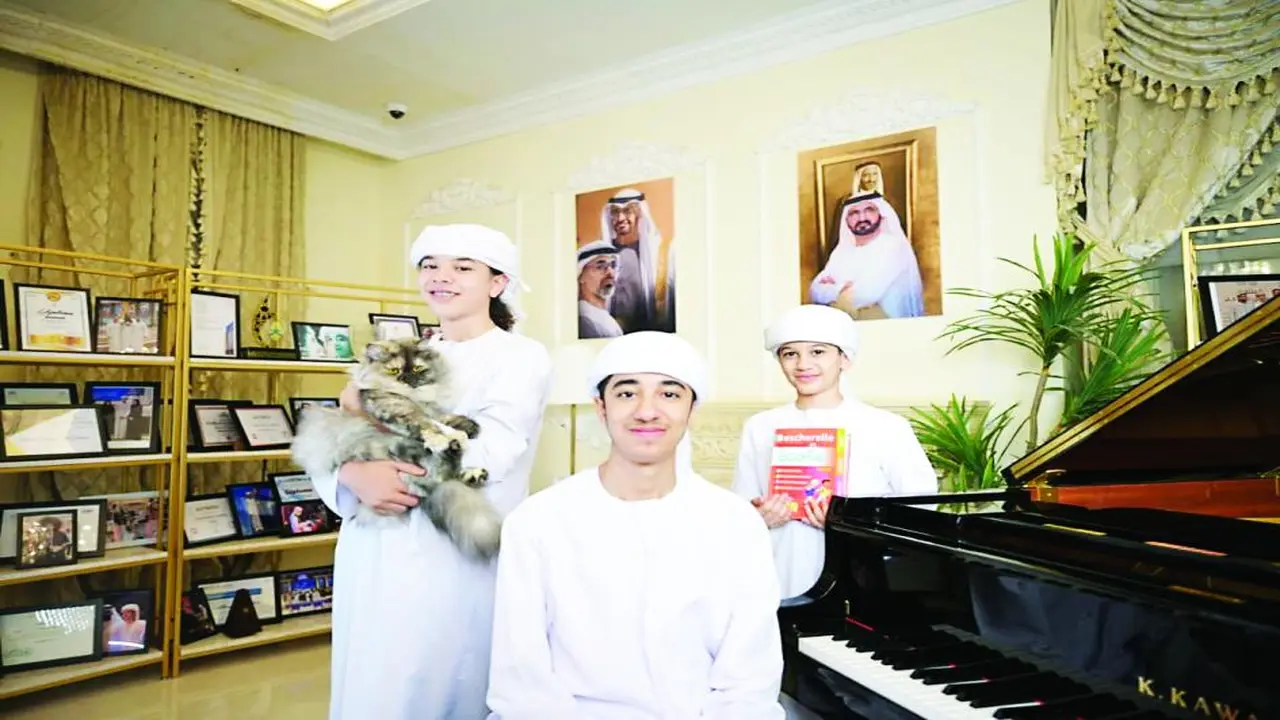 تجسيد النشيد الوطني بكل لغات العالم يعزز قيم الانتماء والعزة والفخر